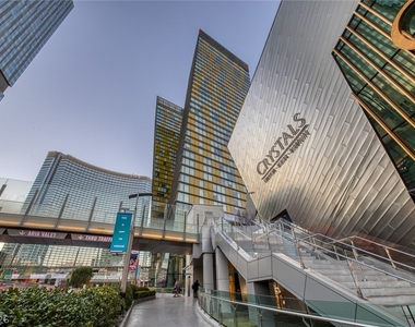 3722 Las Vegas Boulevard - Photo Thumbnail 23