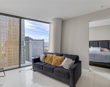 3722 Las Vegas Boulevard - Photo Thumbnail 12