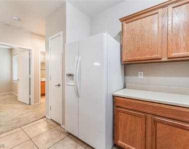 4630 Basilicata Lane - Photo Thumbnail 15