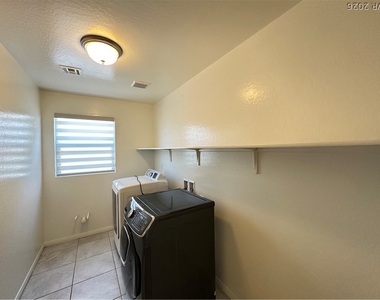 6784 Pivot Point Street - Photo Thumbnail 24