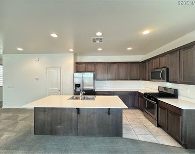 6784 Pivot Point Street - Photo Thumbnail 5