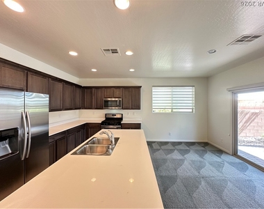 6784 Pivot Point Street - Photo Thumbnail 6