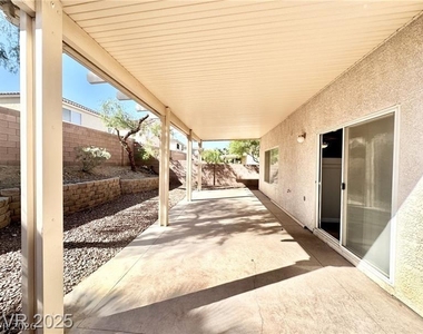 7623 Glorietta Bay Court - Photo Thumbnail 19