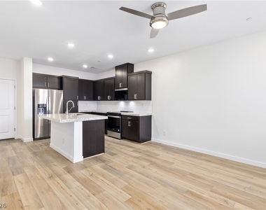 212 Freeport View Place - Photo Thumbnail 1