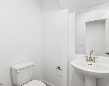 212 Freeport View Place - Photo Thumbnail 10