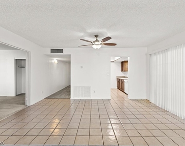 3925 Cambridge Street - Photo Thumbnail 8