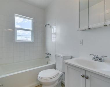 1116 S Casino Center Boulevard - Photo Thumbnail 33
