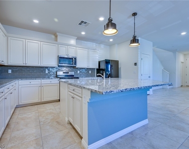 2983 Duverney Avenue - Photo Thumbnail 18