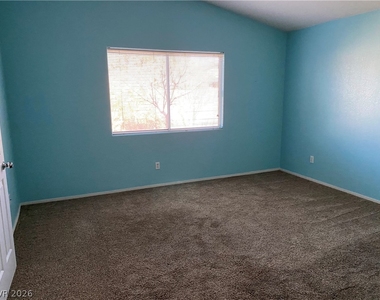 6624 Tampa Court - Photo Thumbnail 13