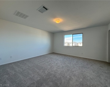 7640 Royal Halo Avenue - Photo Thumbnail 17