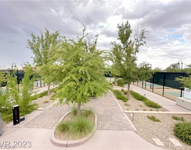 735 Orange Plume Walk - Photo Thumbnail 30