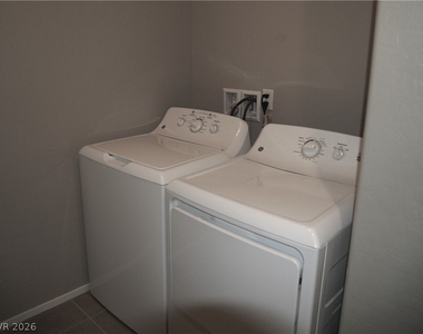 735 Orange Plume Walk - Photo Thumbnail 15