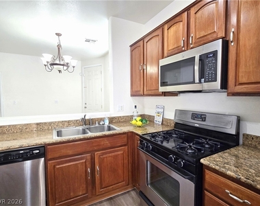 7593 Garden Galley Street - Photo Thumbnail 9