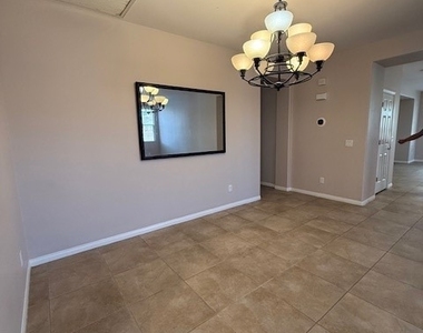 7176 Laramie Avenue - Photo Thumbnail 3