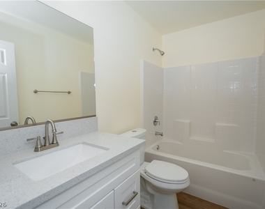 660 San Lorenzo Street - Photo Thumbnail 13