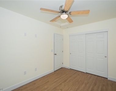 660 San Lorenzo Street - Photo Thumbnail 12