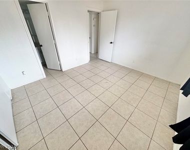 1608 Burningwood Lane - Photo Thumbnail 10