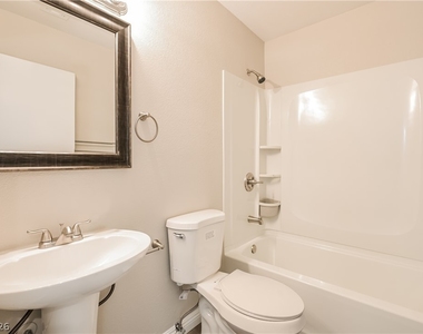 5322 Camden Avenue - Photo Thumbnail 12