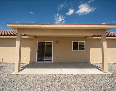 660 San Lorenzo Street - Photo Thumbnail 16