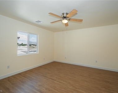 660 San Lorenzo Street - Photo Thumbnail 6