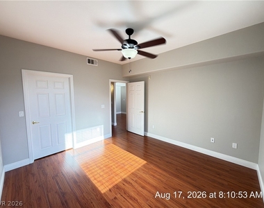 8000 W Badura Avenue - Photo Thumbnail 14
