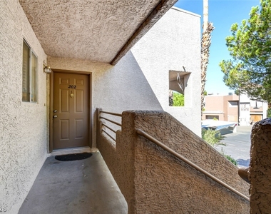 6867 Tamarus Street - Photo Thumbnail 26