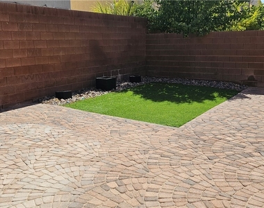 7451 Benlomond Avenue - Photo Thumbnail 28
