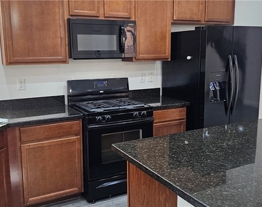 7451 Benlomond Avenue - Photo Thumbnail 5