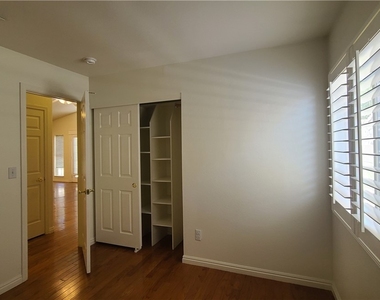 1413 Iron Springs Drive - Photo Thumbnail 29