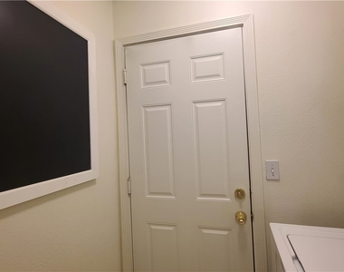 1413 Iron Springs Drive - Photo Thumbnail 27