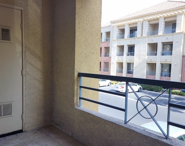 270 E Flamingo Road - Photo Thumbnail 10