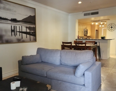 270 E Flamingo Road - Photo Thumbnail 7