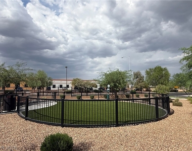 6131 Garden Oasis Street - Photo Thumbnail 25