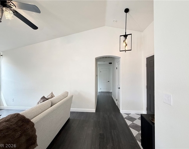 1105 Nordyke Avenue - Photo Thumbnail 6