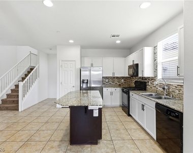 141 Blue Trout Avenue - Photo Thumbnail 11