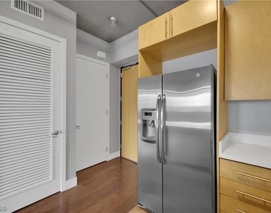 353 E Bonneville Avenue - Photo Thumbnail 5