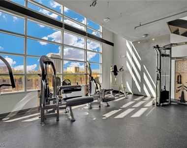 353 E Bonneville Avenue - Photo Thumbnail 29