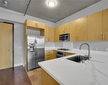 353 E Bonneville Avenue - Photo Thumbnail 2