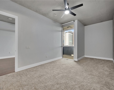 353 E Bonneville Avenue - Photo Thumbnail 12