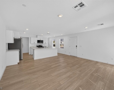 295 Grunt Avenue - Photo Thumbnail 4