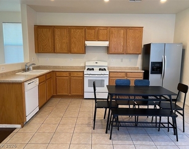 3314 Cave Primrose Street - Photo Thumbnail 6