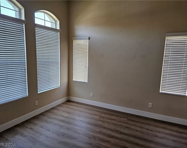 1018 Garnet Ridge Court - Photo Thumbnail 2