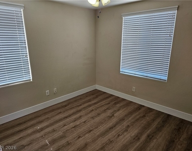 1018 Garnet Ridge Court - Photo Thumbnail 16