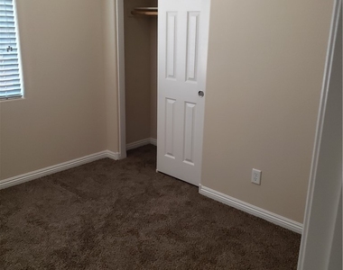 7876 Crownbeard Street - Photo Thumbnail 34