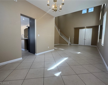 816 Canterbury Cross Place - Photo Thumbnail 5