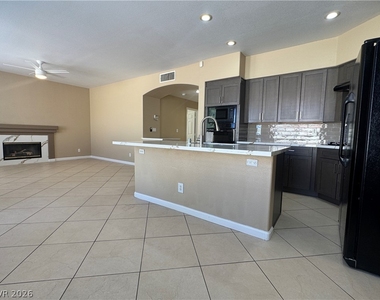 816 Canterbury Cross Place - Photo Thumbnail 7