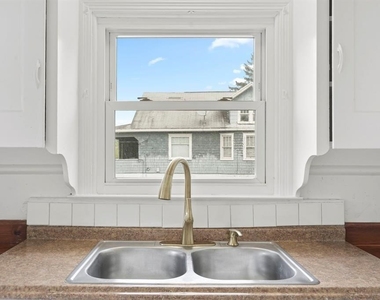 106 Grand Boulevard - Photo Thumbnail 8