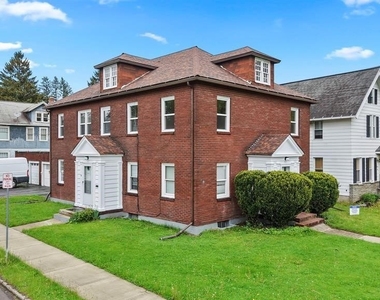 106 Grand Boulevard - Photo Thumbnail 1