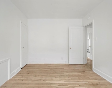 106 Grand Boulevard - Photo Thumbnail 18