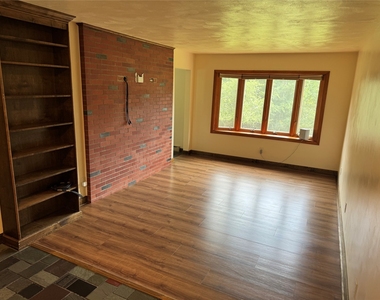 11 Maiden Lane - Photo Thumbnail 3